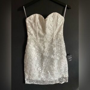 Lulu's Strapless White Floral Dress